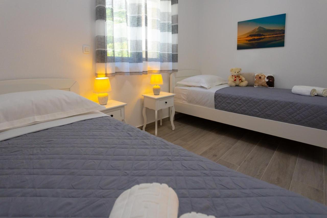 Apartments Jasa Deluxe Makarska Exterior foto