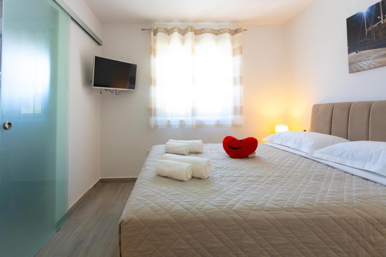 Apartments Jasa Deluxe Makarska Exterior foto