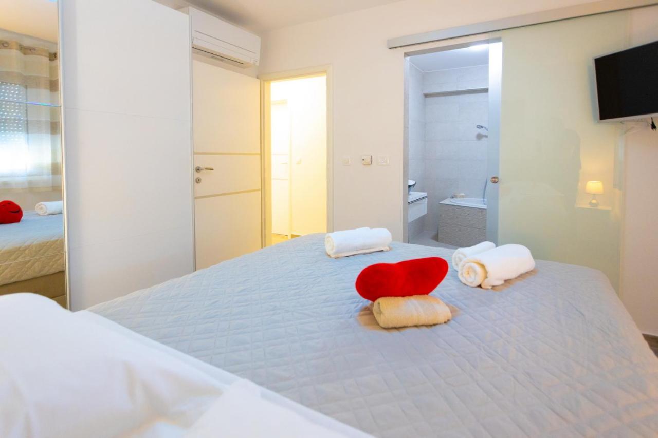 Apartments Jasa Deluxe Makarska Exterior foto
