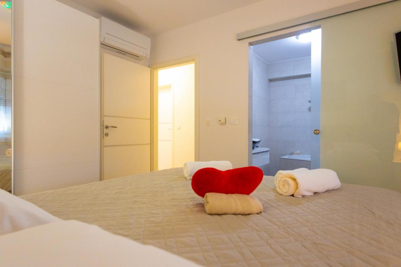 Apartments Jasa Deluxe Makarska Exterior foto